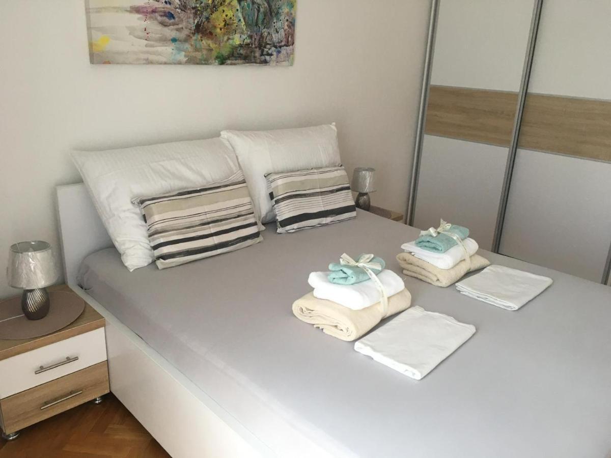 Apartments Sara Slatine Eksteriør billede